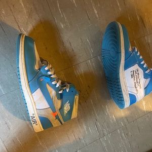 Air Jordan 1 retro high off whites